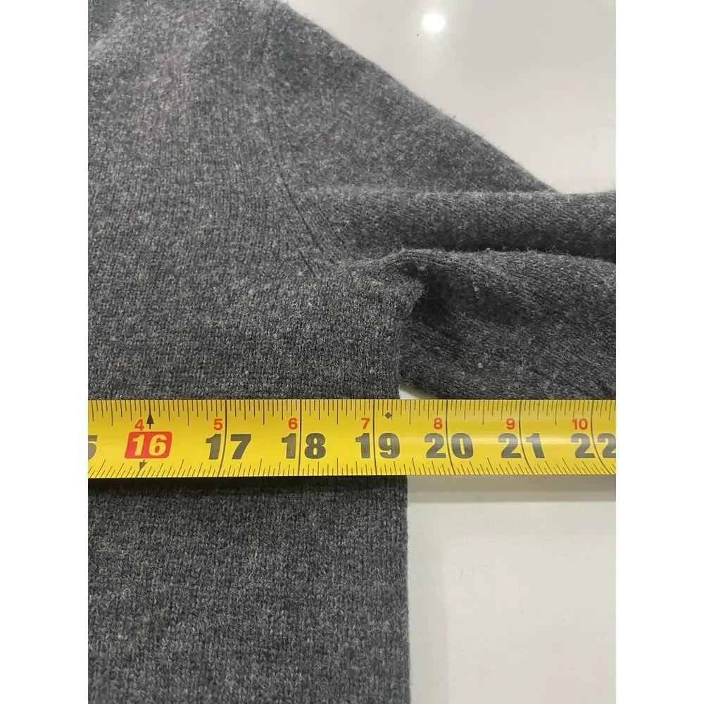 Banana Republic Mens Merino Wool Knit Button Front V-Neck Cardigan Gray S